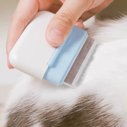 Pocket-Sized Pet Dematting & Tear Stain Grooming Comb