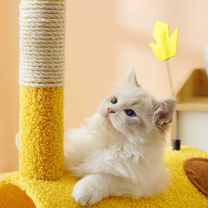 Giraffe Cat Tree Scratching Post with Interactive Toy - Lil Wild Pets