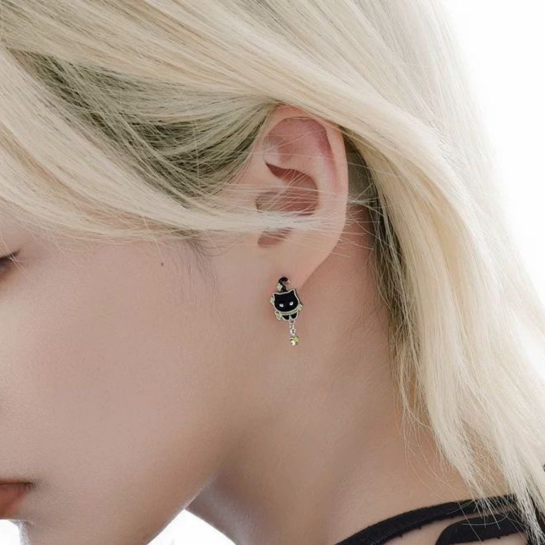 Black Cat Earrings - 1 Pair