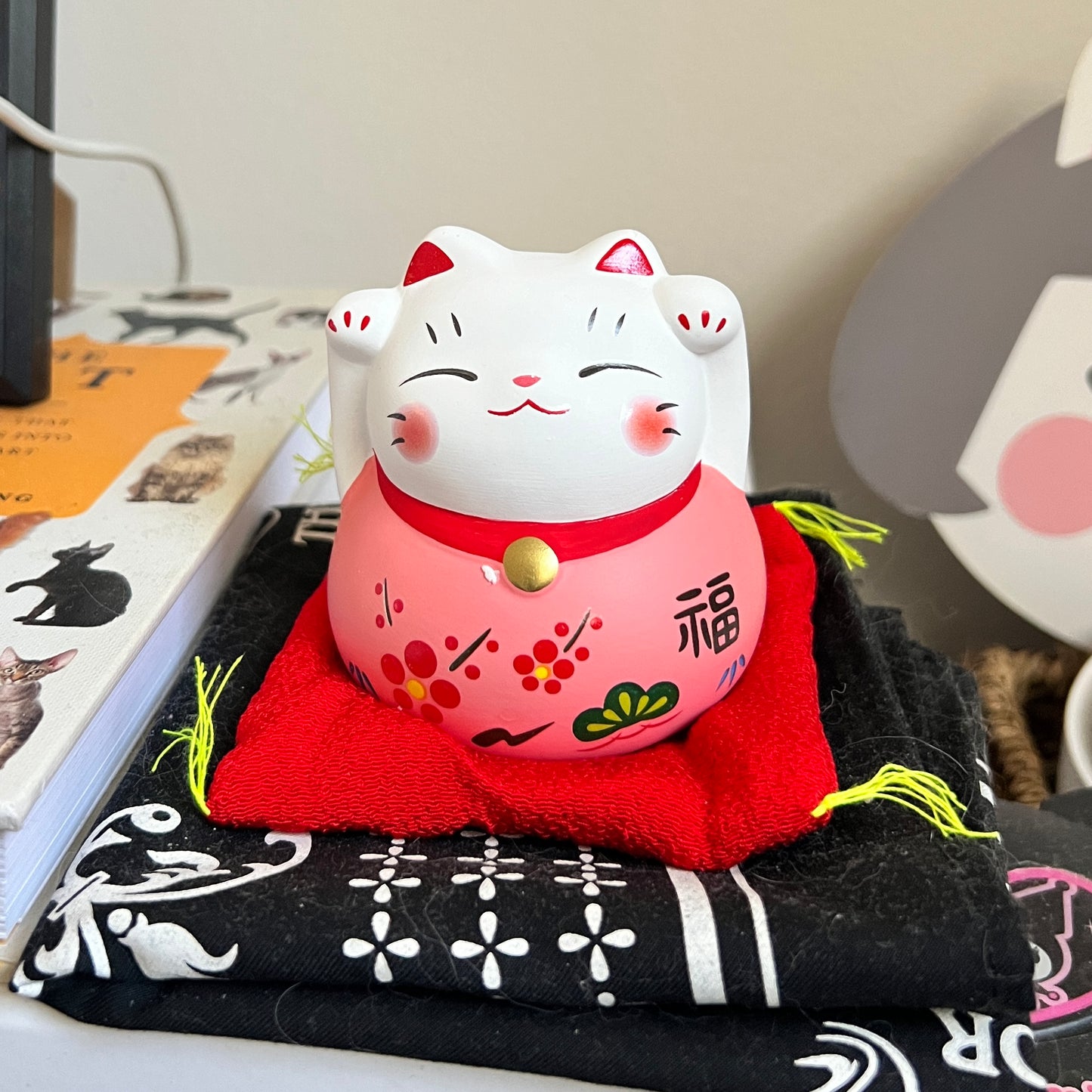 Ceramic Maneki Neko Pink Lucky Cat - 3in