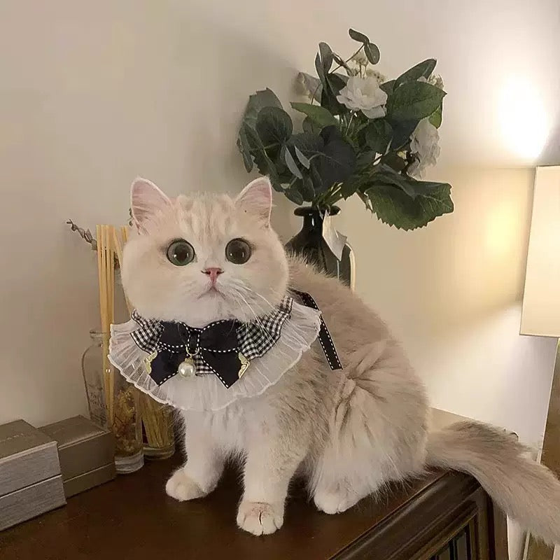 Pet Adjustable Elegant Lace Bow Collar for Cats and Dogs